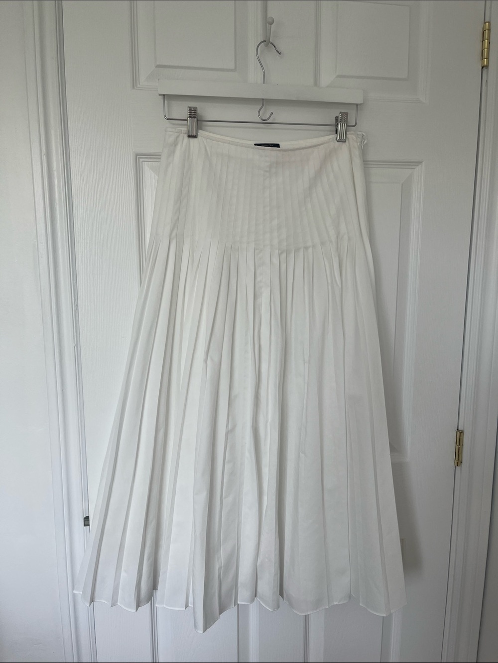 Massimo Dutti White Pleated Maxi Skirt
